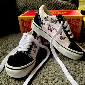 Toddler girls size 11 Vans Old Skool Skate Shoe pink checker with butterflies